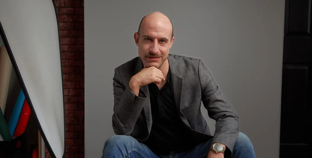 „Welcome to Night Vale“-Moderator Cecil Baldwin teilt seine technischen Lieblingsbeschwerden mit
